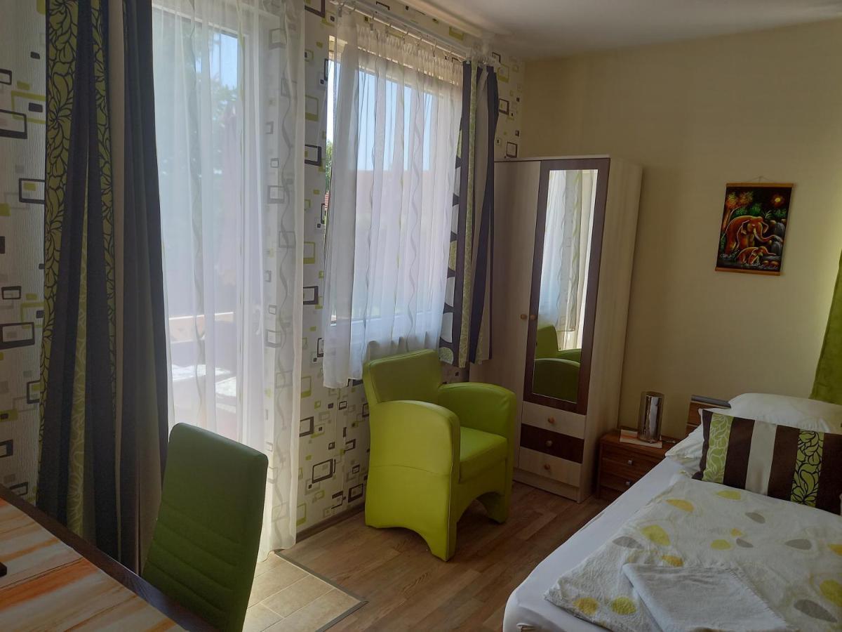 Medea Apartman บุค ภายนอก รูปภาพ