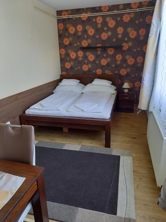 Medea Apartman บุค ภายนอก รูปภาพ
