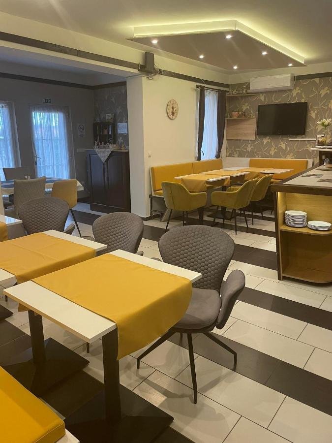Medea Apartman บุค ภายนอก รูปภาพ